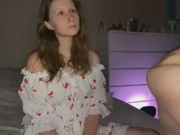 pantyless – webcam model profile photo Image 8