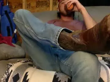 IORio2 – webcam model profile photo Image 4