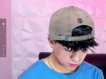 LollyMille – webcam model profile photo Image 9