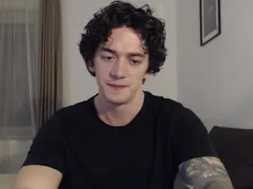 IORio2 – webcam model profile photo Image 17