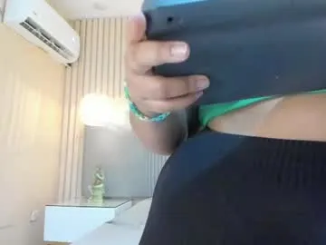 molly_mee – webcam model profile photo Image 2