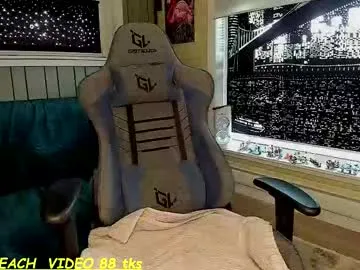 luna_tin – webcam model profile photo Image 9