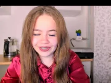 Linnea – webcam model profile photo Image 10