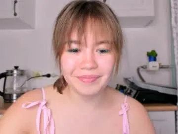 Linnea – webcam model profile photo Image 14