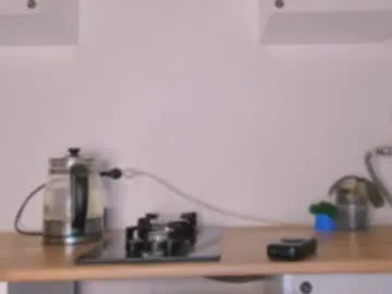 Linnea – webcam model profile photo Image 2