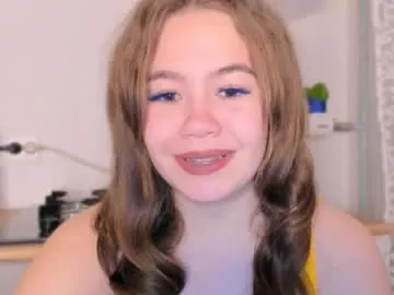 Linnea – webcam model profile photo Image 5