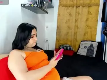 Taanni – webcam model profile photo Image 5