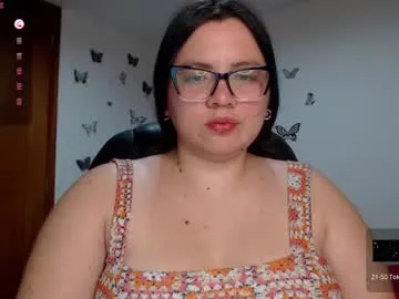 violetta_nur – webcam model profile photo Image 17