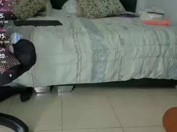 Allla – webcam model profile photo Image 11