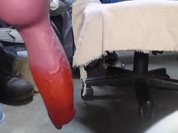 Daddyslut2_0 – webcam model profile photo Image 10