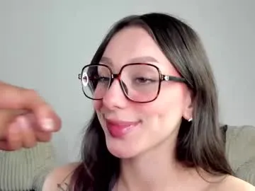 hina_porn – webcam model profile photo Image 5