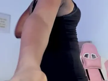 Linnea – webcam model profile photo Image 14