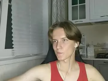 lynn9000 – webcam model profile photo Image 2