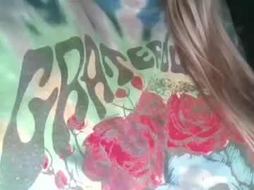 Linnea – webcam model profile photo Image 15