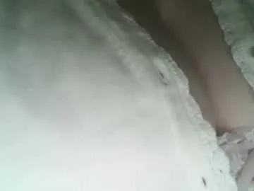 Linnea – webcam model profile photo Image 2