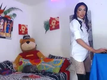 alliceredfox – webcam model profile photo Image 16