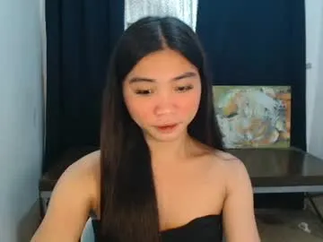 karlisweet – webcam model profile photo Image 3