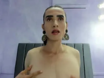 BelleLouiseVp – webcam model profile photo Image 3