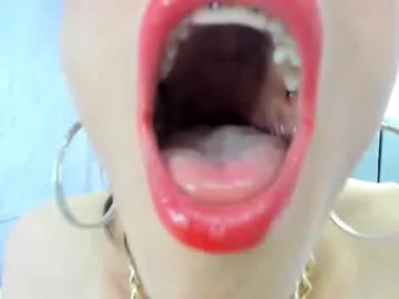 BelleLouiseVp – webcam model profile photo Image 8