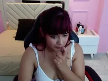 nayecloud – webcam model profile photo Image 15