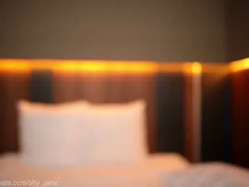 mayadashaaa – webcam model profile photo Image 4