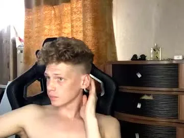 Keep_us_wild – webcam model profile photo Image 12