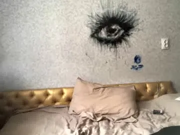 Keep_us_wild – webcam model profile photo Image 19