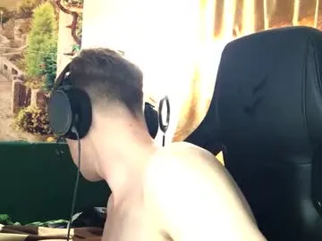 Keep_us_wild – webcam model profile photo Image 8