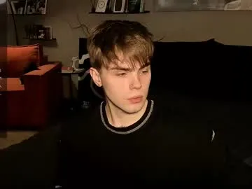 Kisa-Gav – webcam model profile photo Image 9