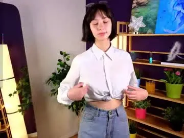 bella_wink – webcam model profile photo Image 2