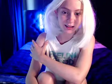 elara_night – webcam model profile photo Image 13