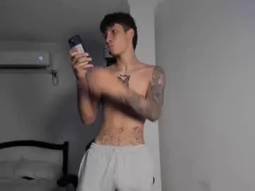 Ninjainia – webcam model profile photo Image 10