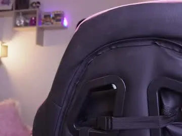 mila_stunning – webcam model profile photo Image 19