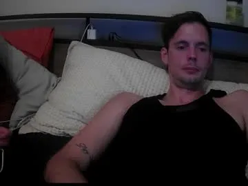 TOP_po – webcam model profile photo Image 7