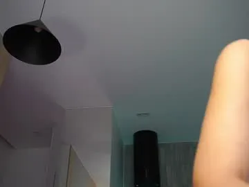 miyabe – webcam model profile photo Image 19