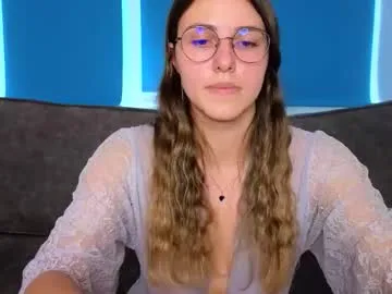 pantyless – webcam model profile photo Image 11