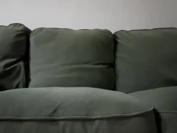 little_effy18_ – webcam model profile photo Image 2