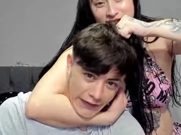 IORio2 – webcam model profile photo Image 4