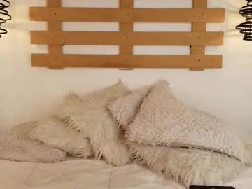 cumband – webcam model profile photo Image 11