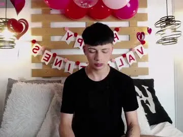 cumband – webcam model profile photo Image 2