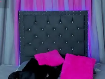 EvieEvans – webcam model profile photo Image 7