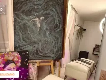 octavarium211 – webcam model profile photo Image 4