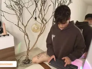 octavarium211 – webcam model profile photo Image 7