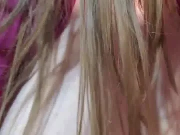 erika_with_love – webcam model profile photo Image 1