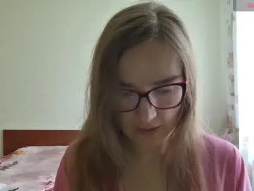 Linnea – webcam model profile photo Image 19