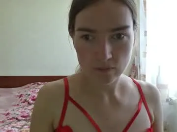 Linnea – webcam model profile photo Image 8