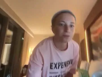 alana15 – webcam model profile photo Image 10