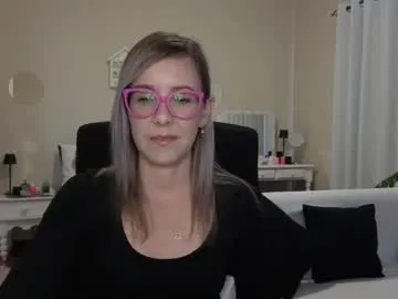 monica_blair – webcam model profile photo Image 9