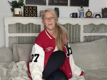 Blonde_sexy21 – webcam model profile photo Image 6