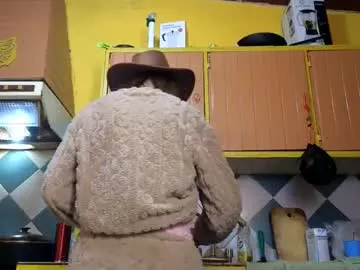 ameliaivory – webcam model profile photo Image 4